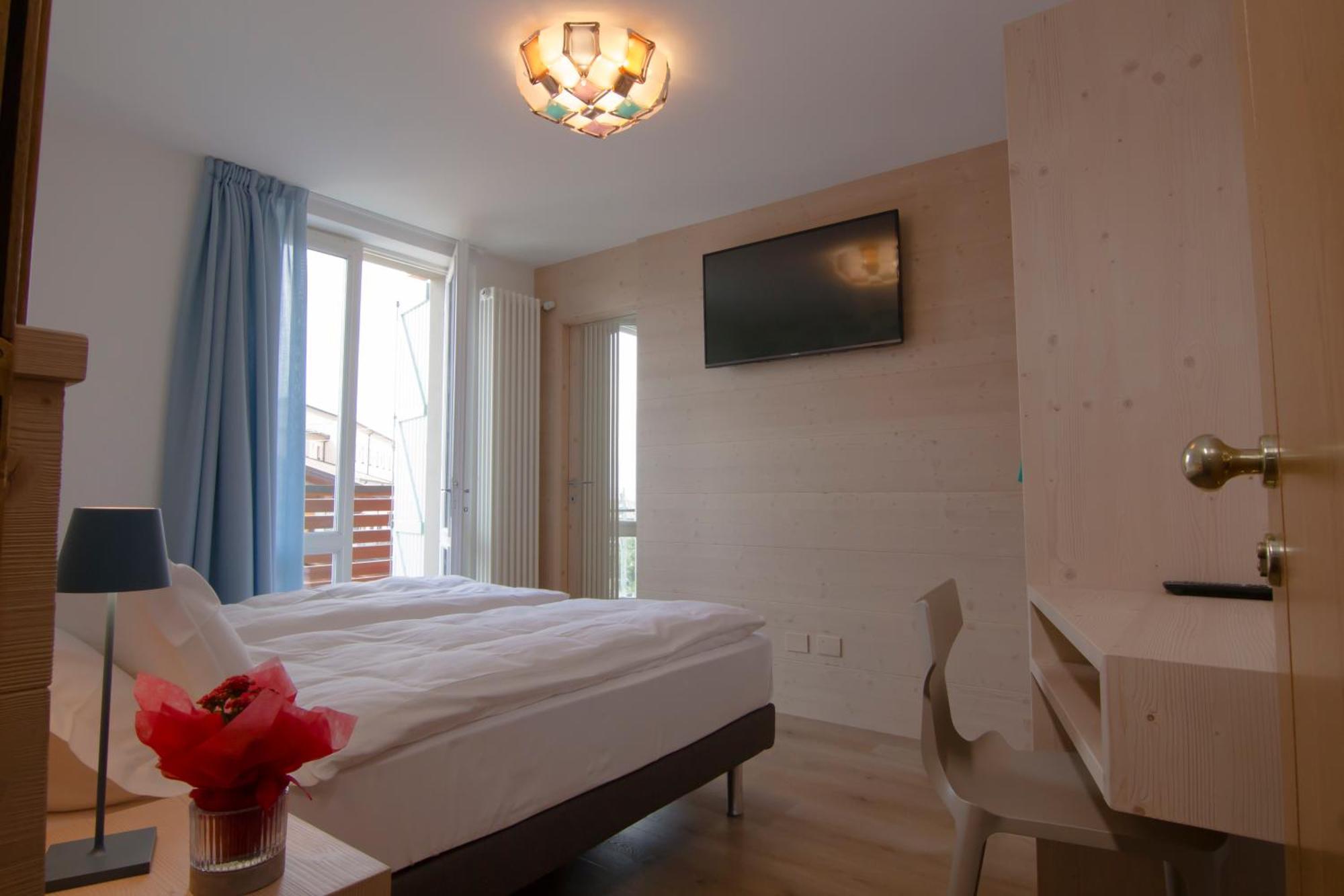 Miralago Hotel Bossico